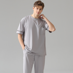Round Neck Short Sleeved Light Gray Men's Pajamas Set